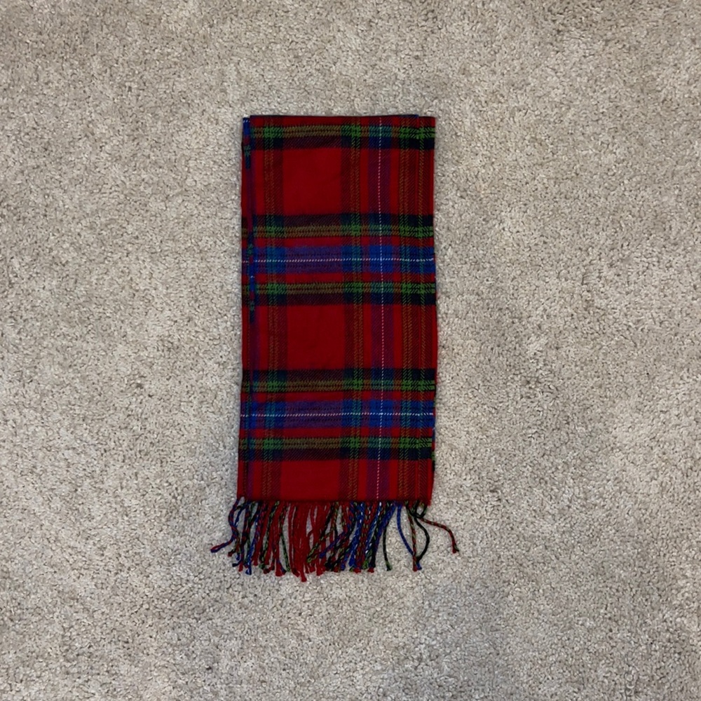 Hollister Scarf